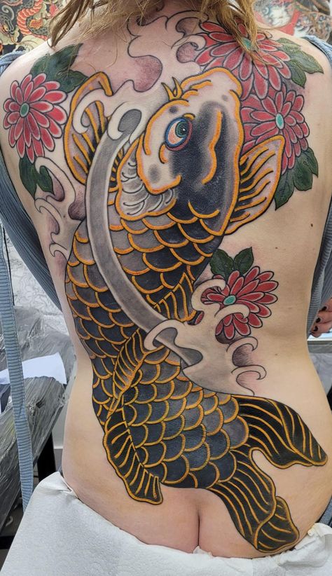 Sauce https://www.reddit.com/r/irezumi/comments/t1yu1x/koi_backpiece_by_adamhoritsuru_at_neotokyo_tattoo/?utm_medium=android_app&utm_source=share Yakuza Koi Fish Tattoo, Yellow Koi Fish Tattoo, Traditional Tattoos Backpiece, Dragon Fish Tattoo, Koi Irezumi, Dragon Irezumi, Dragon Koi Fish, Japanese Koi Fish Tattoo, Backpiece Tattoo