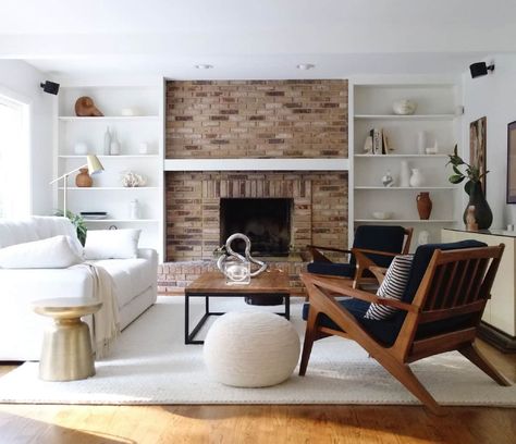 How the 80s brick fireplace looked before the fireplace makeover Fireplace Apartment, Hudson Sofa, Red Brick Fireplaces, Hipster Home Decor, Hipster Home, Jonathan Louis, Den Ideas, Brick Fireplace Makeover, Mantel Design