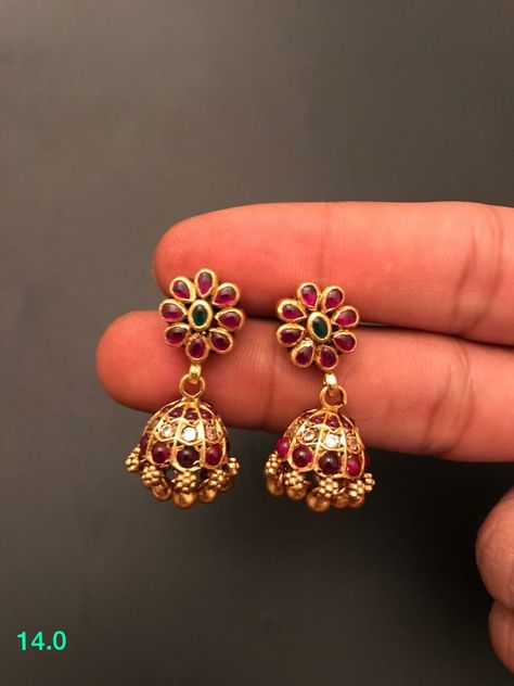 Ruby Buttalu Gold, Small Butta Earrings Gold, Gold Jumkas, Pretty Gold Necklaces, Gold Statement Jewelry, Gold Earrings For Kids, Small Earrings Gold, Antique Gold Earrings, Gold Jewelry Outfits