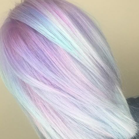 Milkshake Hair Color, Pastel Milkshake, Milkshake Hair, Hidden Rainbow Hair, Bob Pendek, Milkshake Hair Products, Braids Medium, Pastel Rainbow Hair, Hidden Hair Color