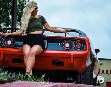 Dodge Brothers, Garage Projects, Man Cave Ideas, Dodge Monaco, Mopar Girl, Plymouth Muscle Cars, Dodge Chargers, Car Poses, Plymouth Cuda