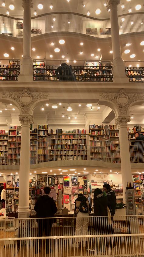 library Astetic Library, Library Friends Aesthetic, New York Library Aesthetic, Personal Library Aesthetic, Huge Library Aesthetic, Big Library Aesthetic, Pretty Libraries, Aesthetic Libraries, Pretty Library