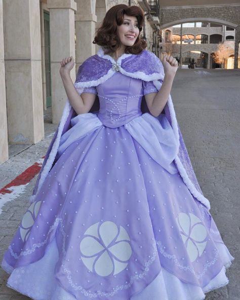 Sofia The First Cosplay, Sofia The First Outfit, Dream Dress Princesses, Sofia The First Costume, Sofia The First Dress, Princess Sofia Dress, Sofia Costume, Barbie Cosplay, Princesa Sophia