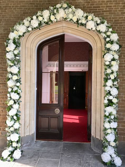 Engagement Gate Decoration, Entrance Door Decoration Indian Wedding, Door Floral Decoration Indian, Engagement Entry Gate Decoration, Nikah Flower Curtain, Engagement Decorations, Floral Backdrop, Floral