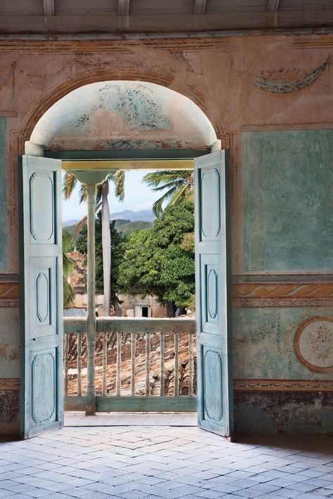 Cuban Decor, Havana House, Cuban Architecture, Havana Vieja, Trinidad Cuba, Wall Colour, Estilo Tropical, Casas Coloniales, Varadero