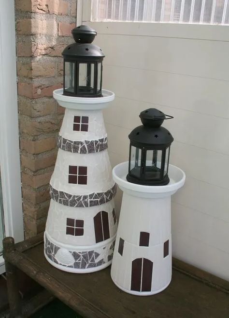 Clay Pot Lighthouse, Lighthouse Crafts, Terra Cotta Pot Crafts Diy, Fest Mad, Clay Pot Projects, Flower Pot People, Clay Pot People, Flower Pot Art, Terra Cotta Pot Crafts