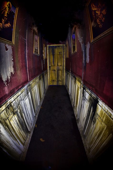 Hallway leading into Morgue Room. Morgue Room, Antique Mansion, Creepy Hallway, Horror City, Dungeon Ideas, Haunted Garage, Post Decor, Haunted Trail, Halloween Maze