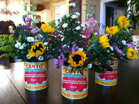 flower arrangements in tomato cans..Little Magnolia Kitchen Tomato Party, Sangria Party, Sicilian Wedding, Magnolia Kitchen, Farmers Market Flowers, Market Flowers, Italian Dinner Party, Italian Party, How To Peel Tomatoes