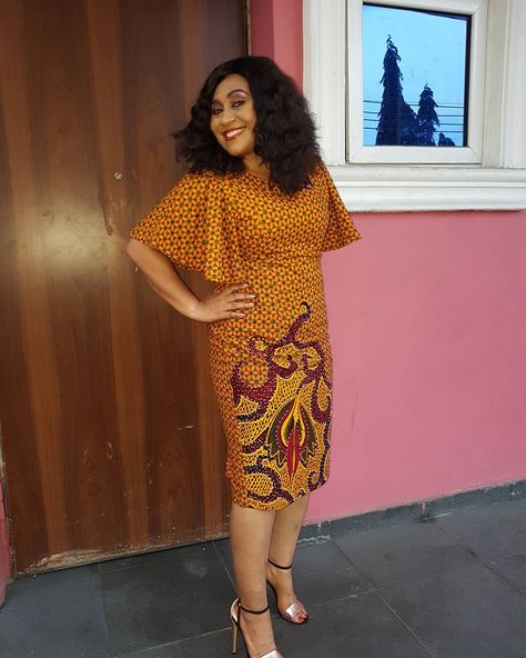 3,458 Likes, 54 Comments - Hilda Dokubo (@hildadokubo) on Instagram: “This is how to make a designer know you are proud of her...@xzendaofficial Zino this is so…” Short Ankara Styles, Africa Pictures, Fashion Competition, Ankara Dress Styles, African Dresses Modern, Afrikaanse Mode, African Traditional Dresses, Elephant Ears, African Print Dresses