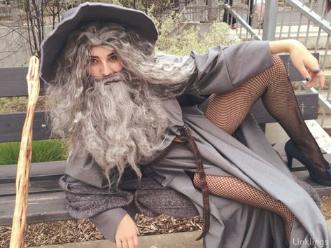 Wizard Costume, New Halloween Costumes, Narrative Writing, Girls Dress Up, Gandalf, 1 Girl, Couples Costumes, Halloween Cosplay, Cool Costumes