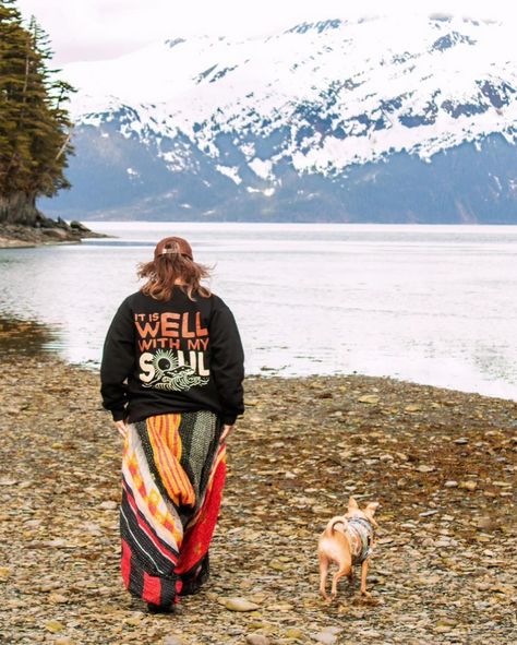 KB IN THE WILD ⚡️✌️ We LOVE seeing you in your Kantha Bae designs on your daily adventures! 🤩 How fabulous are our friends 👇💫 @blueeyedmagnolia in our seeker jumpsuit @suggamonkey in our headwrap @rainydayjames3611 in our kantha butterfly top @beccamoxie in our daydreamer mini dress @alaskahoma in our everyday harems What KB design is on your wishlist?! ✨ And be sure to tag us #kbinthewild when you’re rockin your designs wherever life takes you! 🤲 #bohodesigns #freesizefashion #nash... Tie Dye Hippie, Butterfly Top, Boho Style Outfits, Boho Designs, See You, Head Wraps, Our Love, Boho Fashion, Jumpsuit