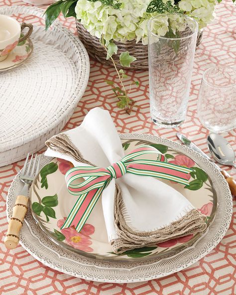 New Looks for Old: Spring Inspiration - Southern Lady Magazine Desert Rose Dishes, Chinese Bouquet, Bouquet Green, Colorful Table Setting, China Spring, Vintage Place, Popular Patterns, Franciscan Desert Rose, Ladies Luncheon