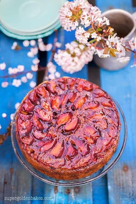 This delicious Plum Cake is so easy to make! Serve this upside down fruit cake plain or warm with a little cream or ice cream for dessert. #plumcake #upsidedowncake #plums #fruitcake Plum Upside Down Cake, Plum Recipes, Sweet Pies, Recipe Dessert, Plum Cake, Cinnamon Toast, Moroccan Food, Dessert Dishes, Upside Down Cake