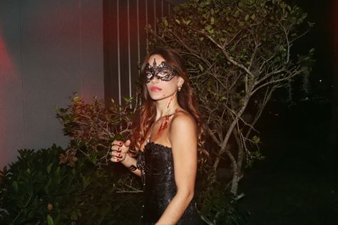 Kathrine Halloween Costume, Halloween Costume Masquerade, Halloween Costumes Masquerade, Film Inspired Halloween Costumes, Mascarade Costume Halloween, Katherine Halloween Costume, Kathrine Pierce Halloween Costumes, Kathrine Pierce Costumes, Katherine Pierce Outfits Halloween