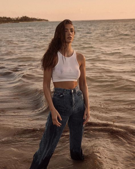 Lorena Rae 🦋 on Instagram: “Pre sunrise dip 💦 by @brycethompson 📷” No Top Photoshoot, Photoshoot With Jeans, Top Photoshoot, Lorena Rae, Lake Photoshoot, Top And Jeans, Beach Shoot, Mood Board Fashion, Beach Photoshoot