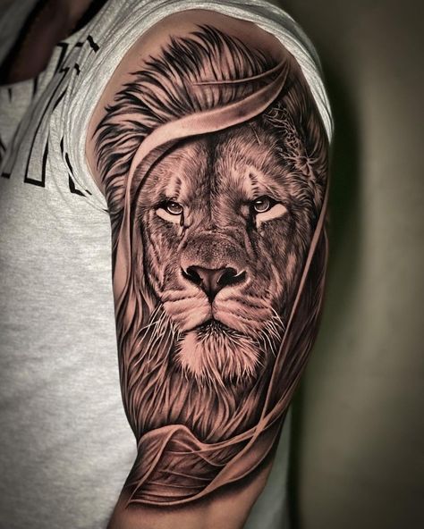 Lion Face Tattoo, Lion Sleeve, Cross With Wings Tattoo, Lion Tattoo Meaning, Lion Shoulder Tattoo, Geometric Lion Tattoo, Latest Tattoo Design, Lioness Tattoo, Lion Tattoo Sleeves