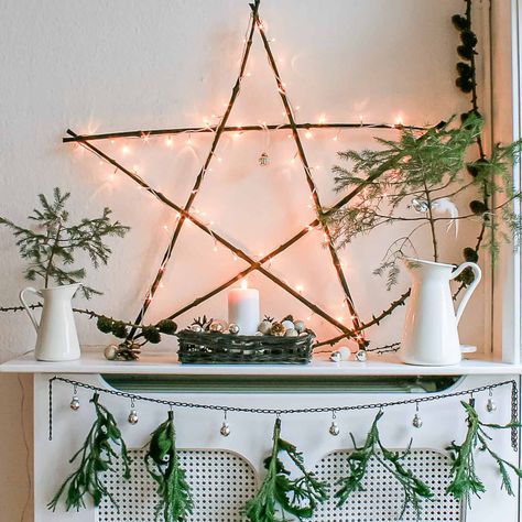 How to Make Twig Christmas Decorations Twig Christmas Decorations, White Twig Wreath, Decorating With Branches, Twig Candle Holder, Christmas Tree Holder, Twig Stars, Twig Christmas Tree, Christmas Table Decoration, Easy Fall Decor