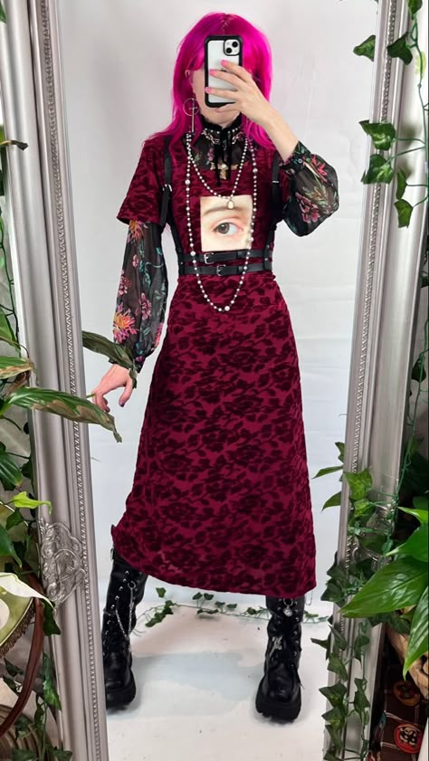 Moody Maximalist Outfit, Maximalist Goth Fashion, Dark Maximalism Fashion, Maximalist Grunge Outfits, Dark Maximalist Outfit, Goth Maximalism Fashion, Maximalism Aesthetic Outfit, Dark Maximalism Outfits, Colorful Punk Outfits