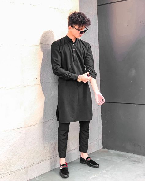 Panjabi Poses For Boys, Kurta Pajama Men Photo Pose, Men In Black Kurta Aesthetic, Poses With Kurta For Men, Photo Pose For Man In Kurta, Kurta Photography Poses Man, Kurta Aesthetic Photoshoot, Poses For Men In Kurta Pajama, Black Kurta Poses For Men