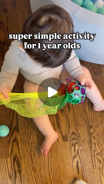 12 Month Old Activities, Preschool Activities Toddler, Busy Toddler, Baby Socks, Sensory Bins, Baby Hacks, Baby Crafts, Infant Activities, Toddler Preschool