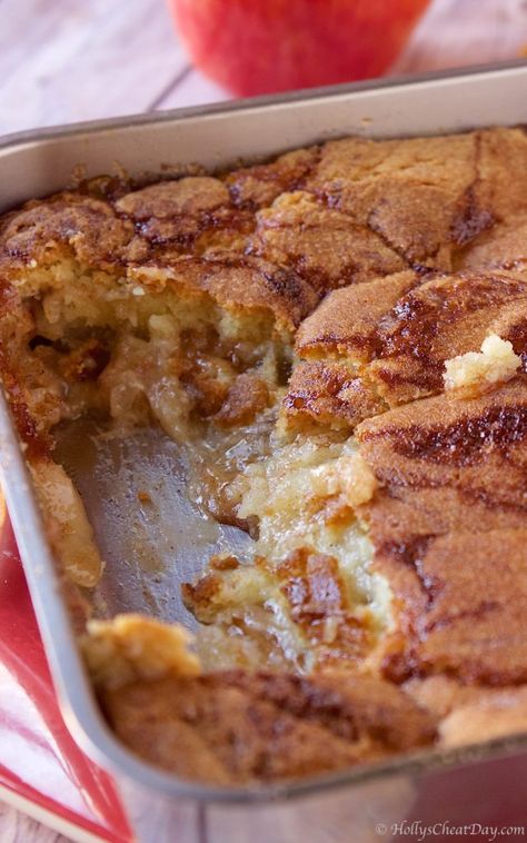 Few Ingredient Dessert, Snickerdoodle Apple Cobbler, Desserts With Few Ingredients, Apple Cobbler, Apple Dessert Recipes, Cheat Day, Dump Cake Recipes, Dessert Ingredients, Cobbler Recipes