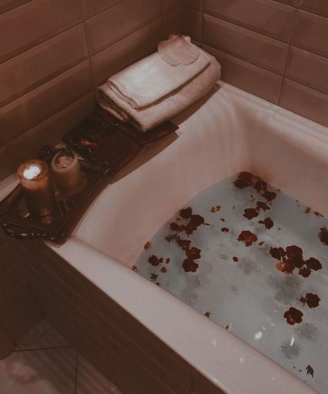 Victoria + Core, Rosé Core, Brown Nails Design, Mermaid Aesthetic, Themes Photo, Rich Lifestyle, + Core + Aesthetic, Brown Aesthetic, Bath Caddy