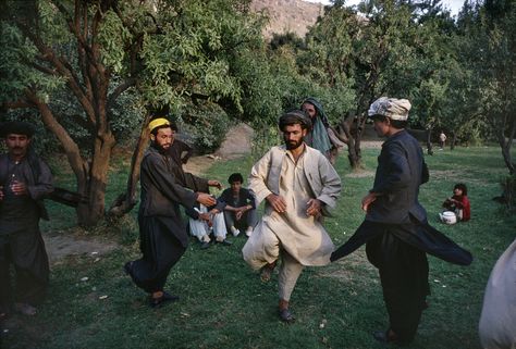 Attan Dance, Afghanistan Culture, Steve Mccurry, Traditional Dance, Cultural Diversity, Arabian Nights, South Asia, Central Asia, Anthropology