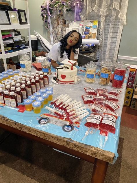 Nursing Theme Party, Nursing Decorations Party, Medical School Party Decorations, Doctor Theme Party Food, Lpn Party Ideas, Graduation Party Ideas Doctor, Phlebotomy Cakes Ideas, Medicine Theme Party, Phlebotomy Party Ideas