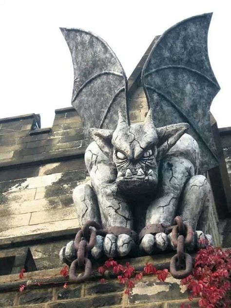 . Gothic Gargoyles, Eastern State Penitentiary, Ange Demon, Dragon Statue, Drawing Projects, Gothic Architecture, Mystical Creatures, Angels And Demons, A Dragon