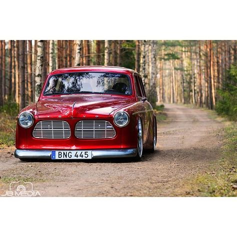 Anders Franzen's @franzendesign 1968 #volvo #amazon we featured a few months back on our site onthegrounddesigns.com. Still one of our favorite builds. Photo Credit: @jb_media #otg #onthegrounddesigns #airride #airsuspension #sweden #metalfab #widebody #automotive #classics #custom #handbuilt #trendsetter #media #marketing #sickrides #automotiveporn #metalfab Cars Brands, Volvo Wagon, Volvo Amazon, Volvo 850, Push Bikes, Volvo Cars, Sweet Cars, Bmw E30, Car Brand