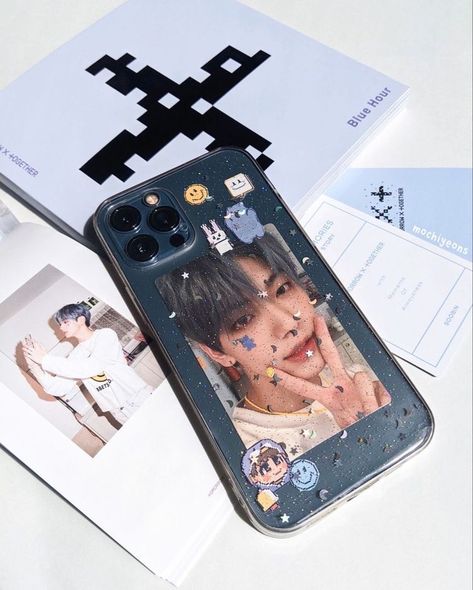 Soobin Blue Hour Photocard, Txt Room, Korean Phone Cases, Toploader Deco, Kpop Phone Cases, Diy Phone Case Design, Weak Hero, Phone Case Aesthetic, Kpop Collection