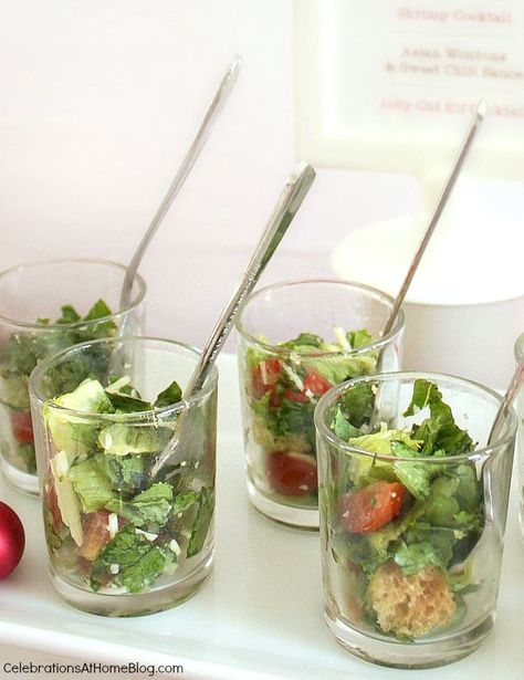 9 simple ideas to dress up food for entertaining - serve mini salads in shot glasses for a cocktail party. Amf Drink, Mini Salads, Glass Appetizers, Brunch Beverages, Food For Entertaining, Blended Cocktails, Shot Glass Appetizers, Drinks Breakfast, Cocktails Christmas