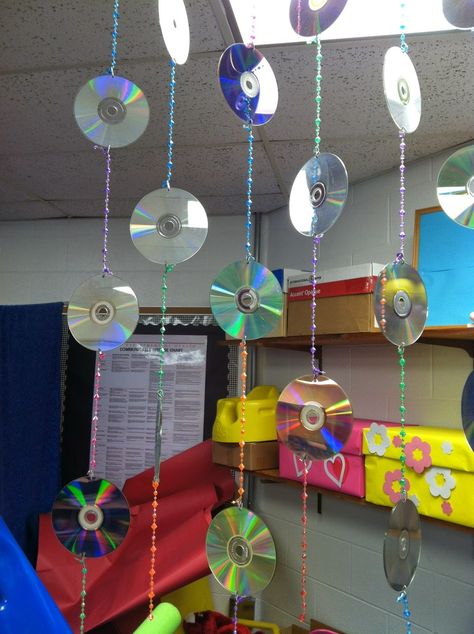 Eyfs Sensory Room, Sensory Hanging Ideas, Hanging Sensory Ideas, Sensory Ceiling Ideas, Sensory Area Preschool, Diy Sensory Room Ideas Schools, Sensory Room Activities, Sensory Classroom Setup, Small Sensory Room Ideas