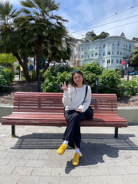 SF outfit | park outfit | San Francisco aesthetic | bay area | spring outfit | bench pose Bay Area Aesthetic Outfits, Bay Area Outfits, Area Outfit, San Francisco Aesthetic Outfits, Sf Outfit, San Francisco Aesthetic, Park Outfit, San Fran, Aesthetic Outfits