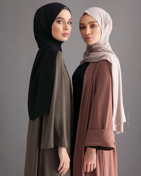 4,972 Likes, 20 Comments - INAYAH (@inayahc) on Instagram: “Kimono Classics - Khaki Georgette Kimono Black Soft Crepe Hijab - Mocha Open Front Abaya Oatmeal…” Jungkook Fashion, Mode Abaya, Muslim Outfits, Muslim Dress, Islamic Clothing, Hijabi Fashion, Hijab Dress, Islamic Fashion, Muslimah Fashion