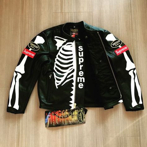 jonjon (@jonjon520526) • Instagram photos and videos Vanson Leather Jacket, Street Wear Aesthetic, Jacket Accessories, Fire Clothes, Tag Sticker, White Leather Jacket, Y2k Men, Patches Fashion, Shirt Design Inspiration