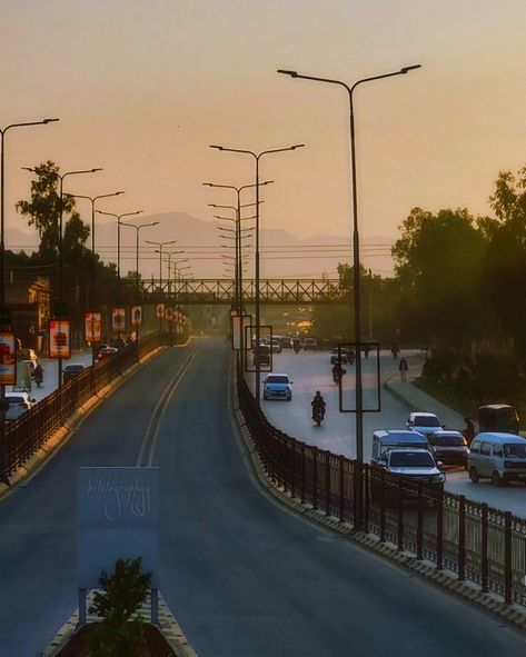 It's a beautiful golden hour. Peshawar Aesthetic, Peshawar Pakistan, Black Wallpaper Iphone Dark, City Pictures, Black Wallpaper Iphone, Famous Places, South Asian, Heart Wallpaper, Internet Funny