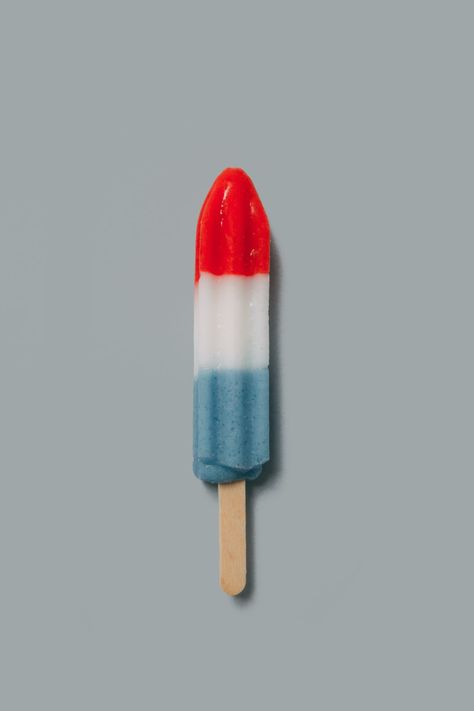 Popsicle. Download this photo by Charles Deluvio on Unsplash Popsicle Reference, Red White Blue Popsicle, July Moon, Drumstick Ice Cream, Blue Popsicle, Homemade Ice Pops, Strawberry Popsicles, Vintage Sweets, Ice Cream Poster