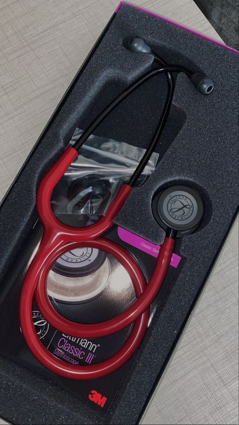 Red Stethoscope, Littmann Stethoscope, Nurse Photos, Cute Small Drawings, Medical Student Motivation, Nurse Inspiration, Best Study Tips, Cherry Red Color, Medical School Inspiration