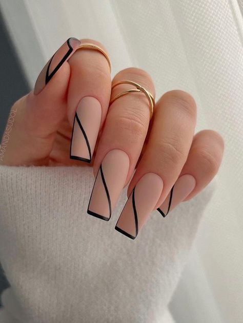 The best January nails, January nail designs, January nail ideas, and winter nails to do right now French Tip Nail Designs, Basic Nails, Classic Nails, Acrylic Nails Coffin Short, Nagel Inspo, Short Acrylic Nails Designs, Cat Kuku, Elegant Nails, Short Acrylic Nails