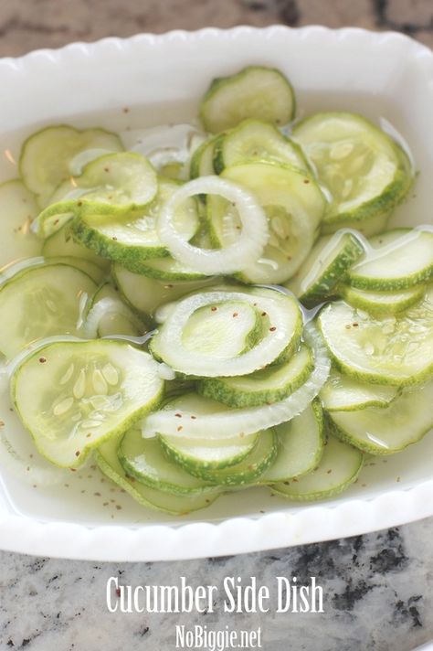 Cucumber Side, Cucumber Diet, Cucumbers And Onions, Cucumber Recipes Salad, Cucumber Recipes, Delicious Vegetables, Garden Recipes, Vegetable Sides, Cucumber Salad