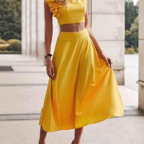 Yellow denim skirt