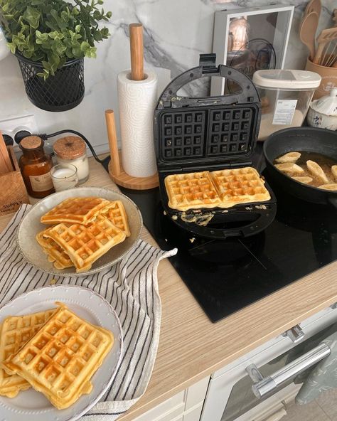 Waffle Maker Aesthetic, Maker Aesthetic, Waffles Aesthetic, Optavia Recipes, Whole New World, Waffle Maker, A Whole New World, Food Cravings, Pretty Food