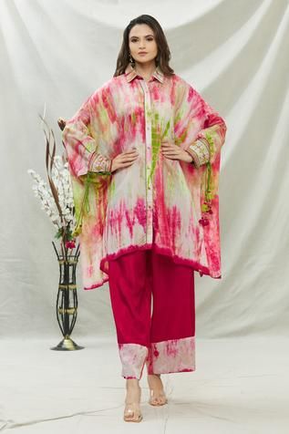 Shop for Capisvirleo White Habutai Silk Amethyst Kaftan Tunic And Palazzo Set for Women Online at Aza Fashions Tie Dye Dress Outfit, Kaftan Kurti, Kaftan Sleeves, Tie Dye Kaftan, Kaftan Design, Kurtis Design, Kaftan Pattern, Stylish Kurtis, Combination Dresses