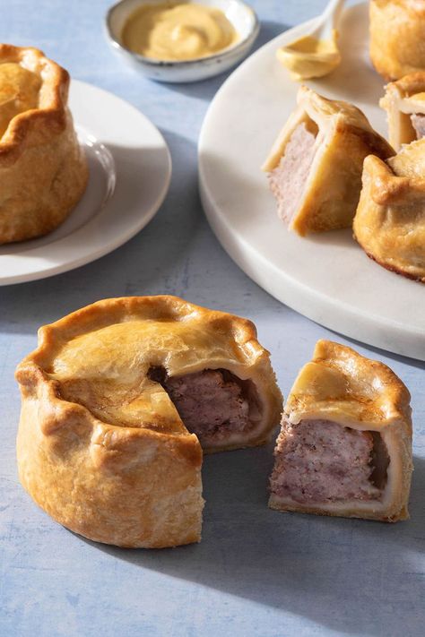 Pork Pie Recipe, Hot Water Pastry, Steak And Kidney Pie, Meat Pie Recipe, Hand Raised, Shredded Pork, Pork Pie, Tasty Recipe, Meat Pie