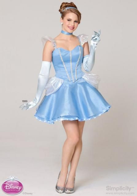 Nesse post, vamos ter dar algumas ideias de fantasia Cinderela. Cinderela é uma das princesas prediletas de muitas pessoas. Famosa por ser gentil, cuidadosa Cinderella Costume Women, Cosplay Disney, Cinderella Cosplay, Fairy Tale Costumes, Disney Princess Costumes, Pirate Wench Costume, Yellow Costume, Cinderella Costume, Pink Costume