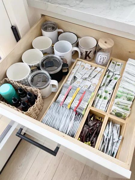 Essential Oil Organization Storage, Essential Oil Organization, Oil Organization, Simplify Your Home, Essential Oils Organization, Drawer Organization, Organization Kitchen, Kitchen Drawer Organization, Organization Storage