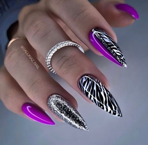 100+ Bright Summer Nails to Inspire You this 2023 - Rose idea Zebra Nails, Sassy Nails, Stiletto Nails Designs, Leopard Nails, Trendy Nail, Trendy Nail Art, Nail Designs Glitter, Bling Nails, Fancy Nails