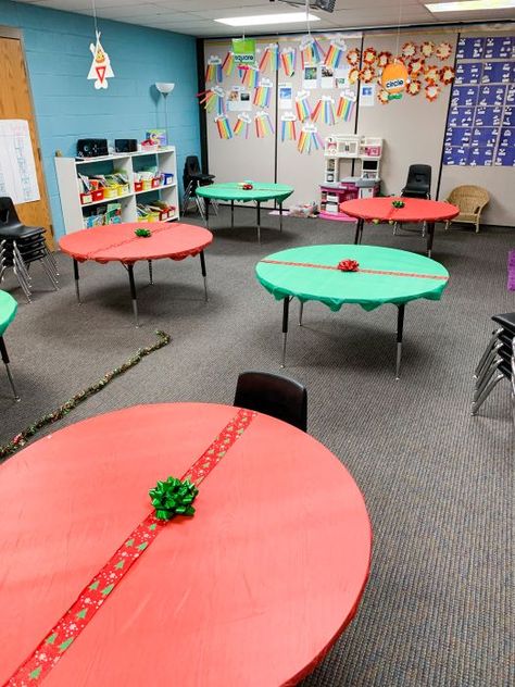 Classroom Christmas Party Ideas, Christmas Event Ideas, Room Mom Ideas, Kids Church Christmas, Christmas Party Fun, Kindergarten Christmas Party, Preschool Christmas Party, Classroom Holiday Party, Classroom Christmas Party