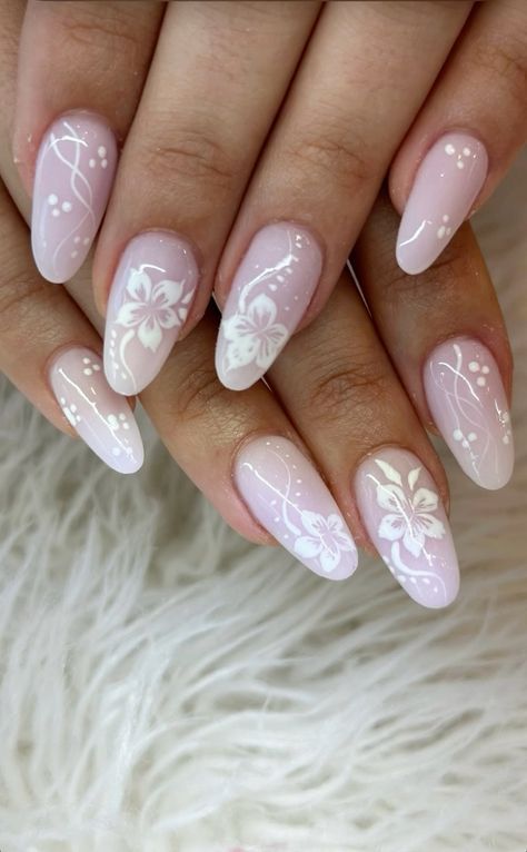 Summer Nails Hibiscus Flower, Hibiscus Flower Nails Almond, Nails Aesthetic Summer, Hibiscus Flower Nails, Nail Ideas Simple, Hibiscus Nails, Light Pink Acrylic Nails, Ballerina Acrylic Nails, Summer Nails Almond